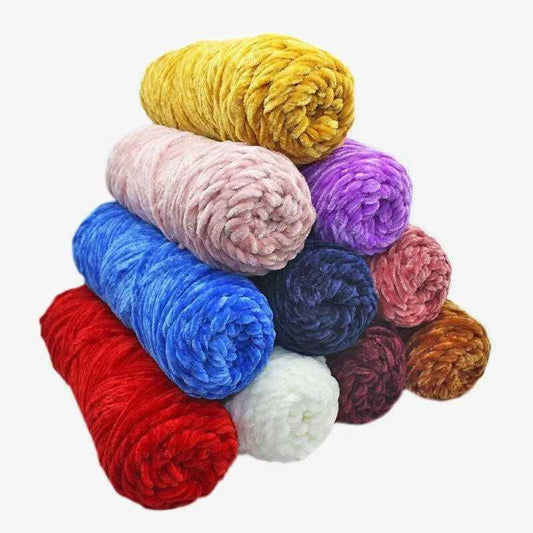 Cotton and polyester yarn colored velvety yarns for blanket or carpet knitting