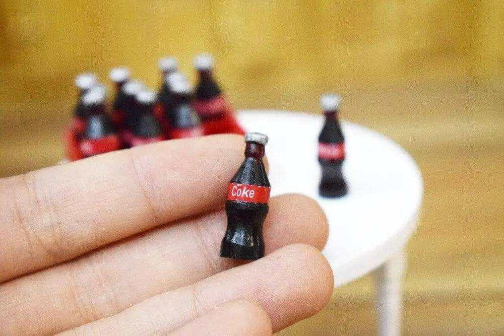 Miniature bottles of coca cola 1:12 dollhouse decor