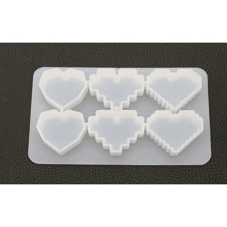 Pixel Heart Mold - DIY Handmade Pendant Silicone Mold - High Transparency & Mirror Effect - 15.5 x 9.8 x 1.5CM , 