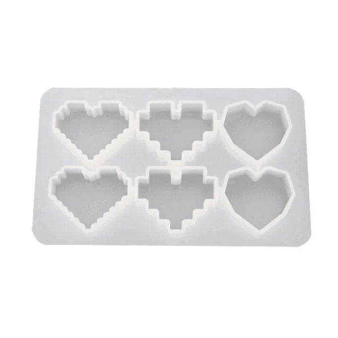 Pixel Heart Mold - DIY Handmade Pendant Silicone Mold - High Transparency & Mirror Effect - 15.5 x 9.8 x 1.5CM , 