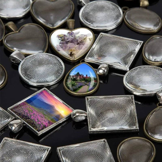 DIY photo pendant kit with epoxy resin and mold