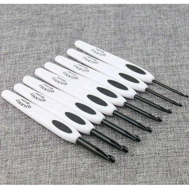 8/pc Crochet Set Knitting Tool For Sweaters And Blanket Black Aluminum Needle White Plastic Handle