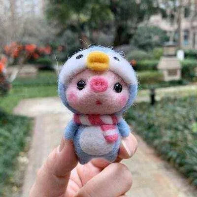 Cute Pig Felting Kit Pig Felt Doll Kit